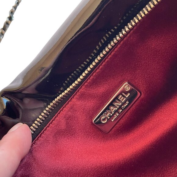 CHANEL Black Patent Leather Quilted Chain Wallet Bag Shoulder Clutch WOC - Picture 9 of 16